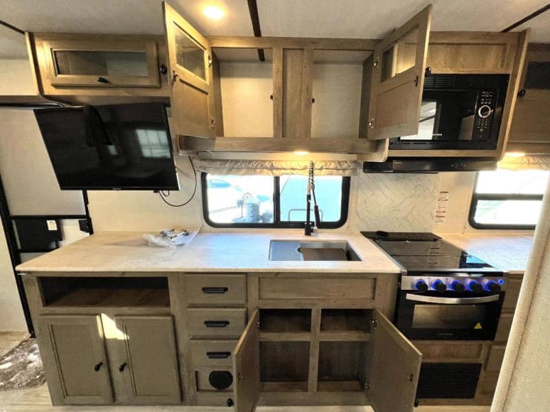 2022 Forest River 2022 Forest River Surveyor - thumbnail 16