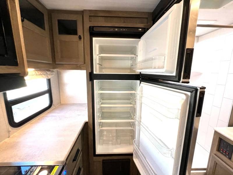 2022 Forest River 2022 Forest River Surveyor - thumbnail 23