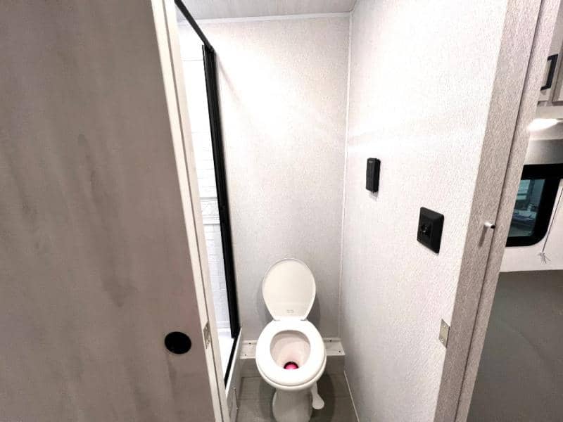 2025 East to West 2025 East to West Entrada - thumbnail 41