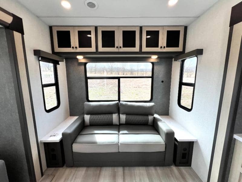 2025 Forest River 2025 Forest River Wildcat - thumbnail 32