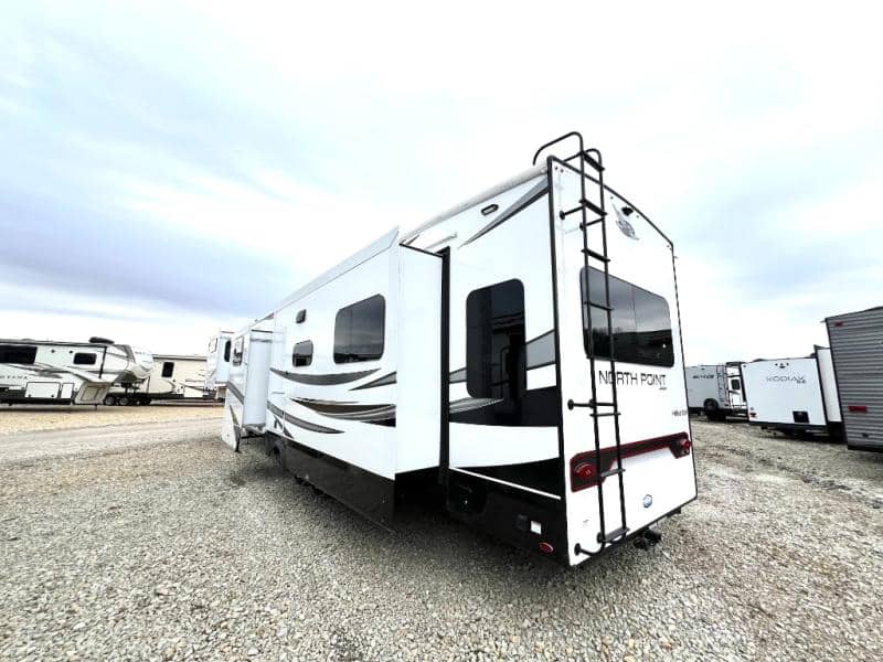 2024 Jayco 2024 Jayco North Point - thumbnail 9