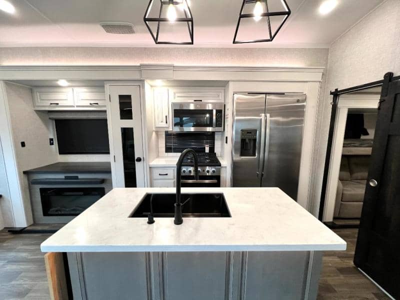 2024 Jayco 2024 Jayco North Point - thumbnail 18