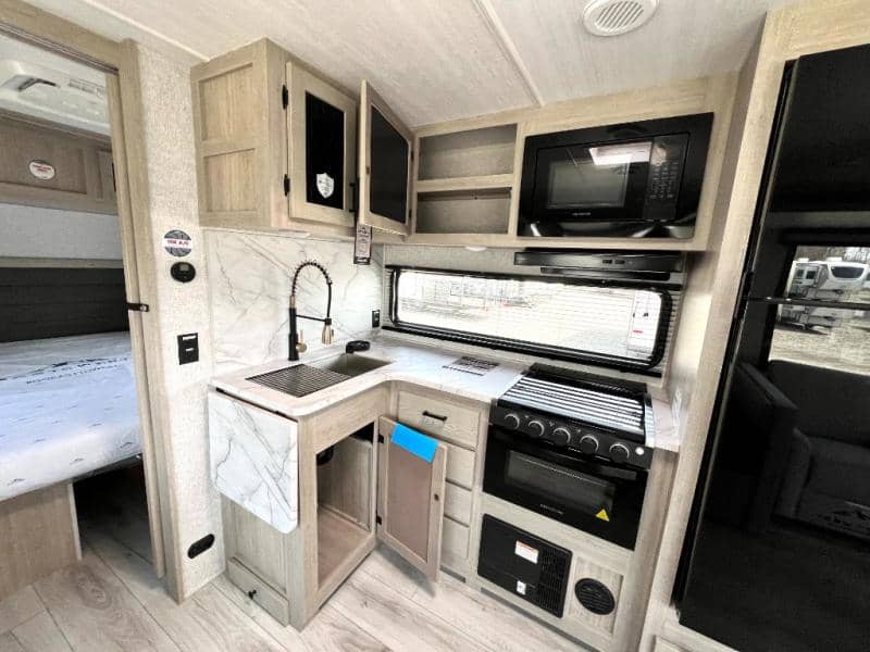 2025 East to West 2025 East to West Alta - thumbnail 21