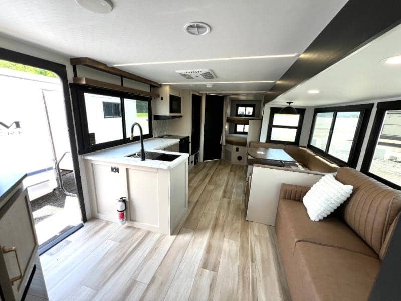 2025 Forest River 2025 Forest River Salem Hemisphere Hyper-Lyte - thumbnail 4