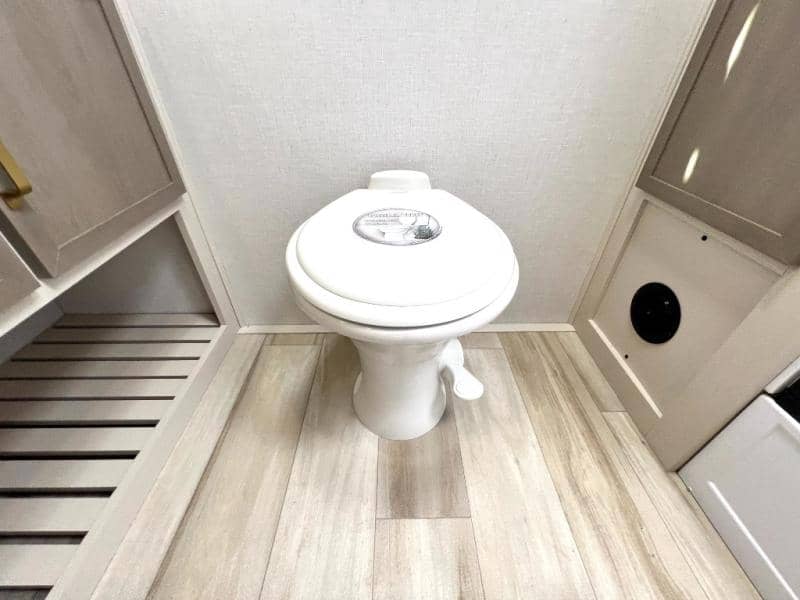 2025 Forest River 2025 Forest River Salem Hemisphere Hyper-Lyte - thumbnail 4