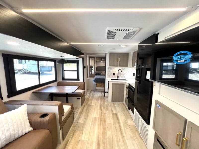 2025 Forest River 2025 Forest River Salem Hemisphere Hyper-Lyte - thumbnail 18