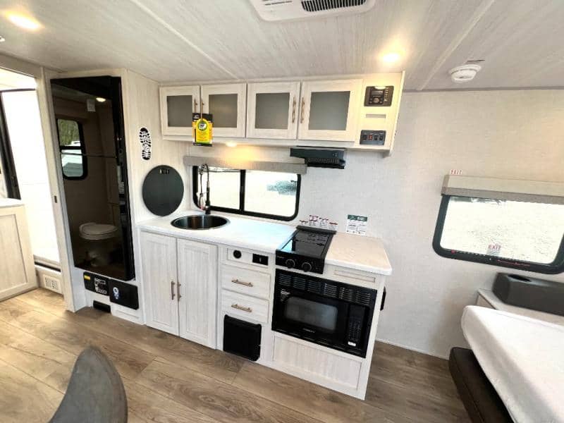 2025 Forest River 2025 Forest River R-Pod - thumbnail 21