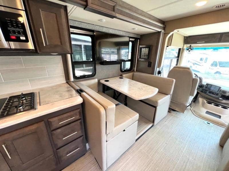 2022 Thor Motor Coach 2022 Thor Motor Coach Challenger - thumbnail 21