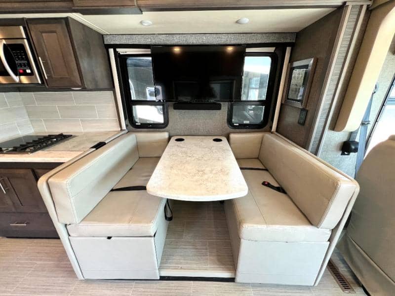 2022 Thor Motor Coach 2022 Thor Motor Coach Challenger - thumbnail 22