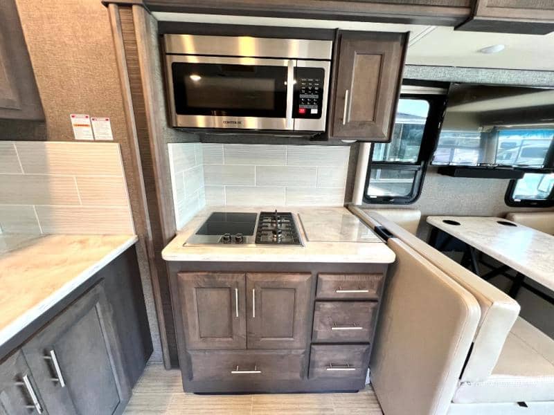 2022 Thor Motor Coach 2022 Thor Motor Coach Challenger - thumbnail 27