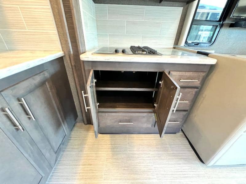 2022 Thor Motor Coach 2022 Thor Motor Coach Challenger - thumbnail 30