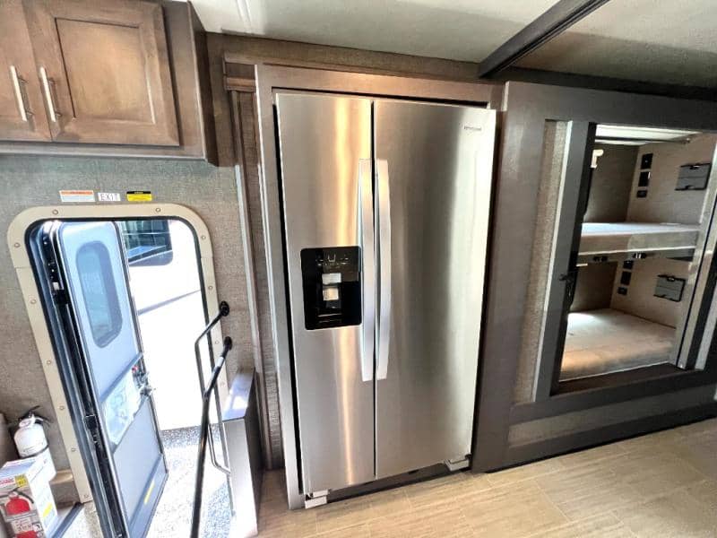 2022 Thor Motor Coach 2022 Thor Motor Coach Challenger - thumbnail 35