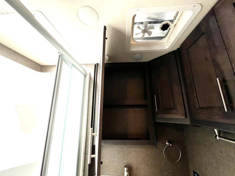 2022 Thor Motor Coach 2022 Thor Motor Coach Challenger - thumbnail 42