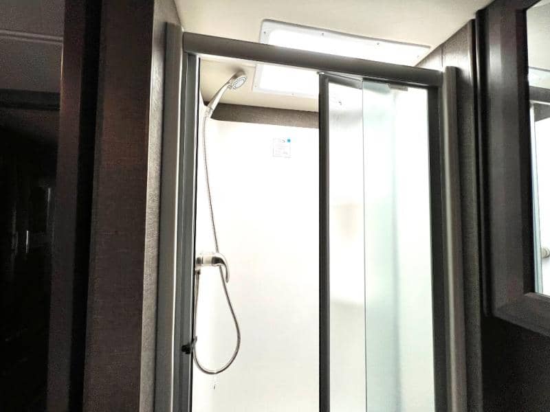 2022 Thor Motor Coach 2022 Thor Motor Coach Challenger - thumbnail 44