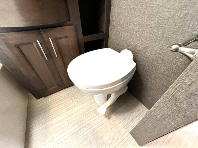 2022 Thor Motor Coach 2022 Thor Motor Coach Challenger - thumbnail 47