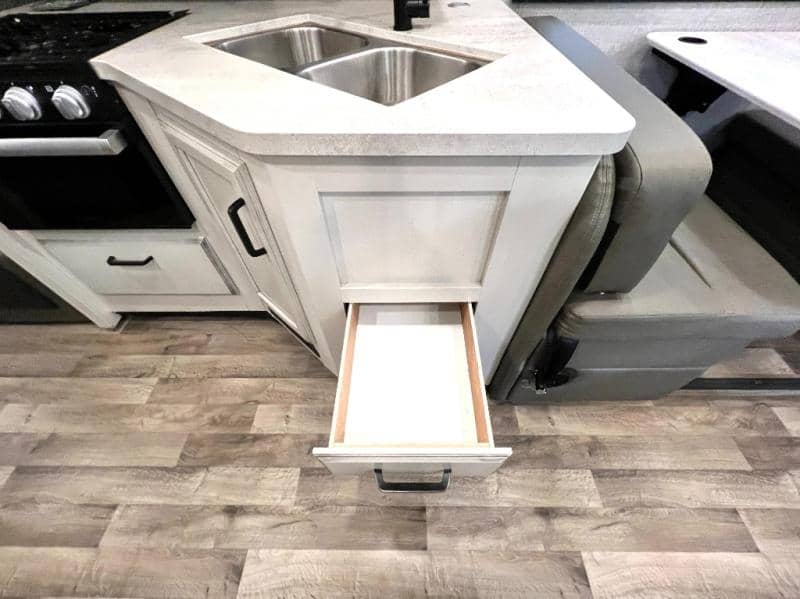 2022 Jayco 2022 Jayco Redhawk - thumbnail 35