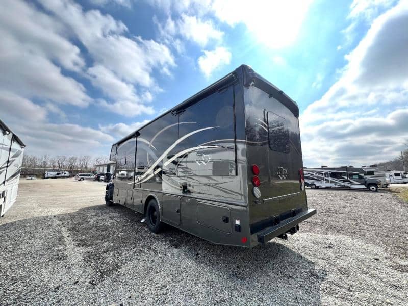 2026 NeXus RV 2026 NeXus RV Wraith - thumbnail 9