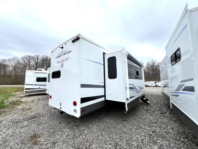 2025 Forest River 2025 Forest River Wildcat - thumbnail 11