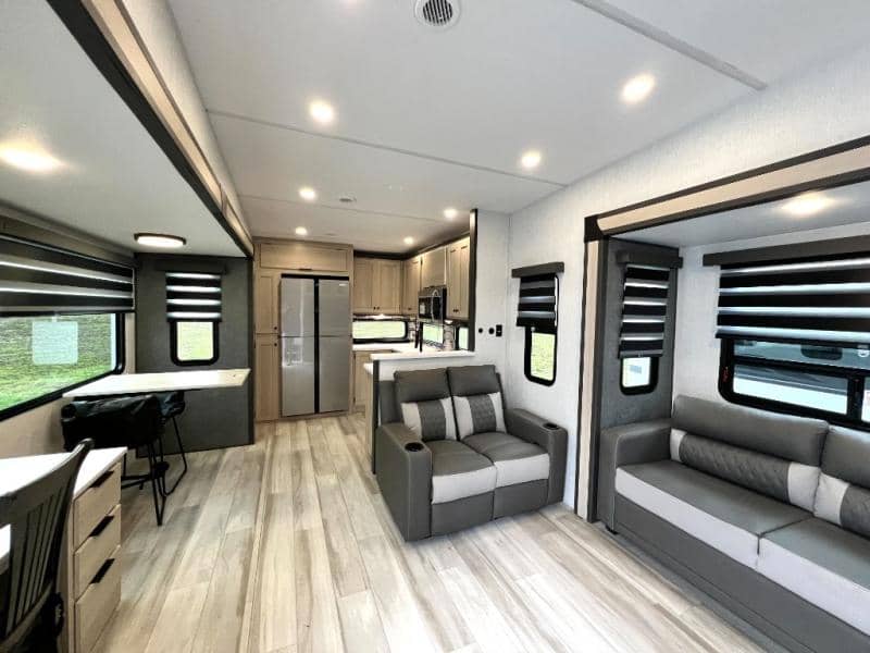 2025 Forest River 2025 Forest River Wildcat - thumbnail 15