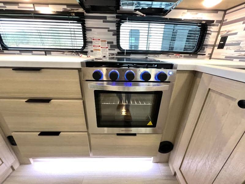 2025 Forest River 2025 Forest River Wildcat - thumbnail 33