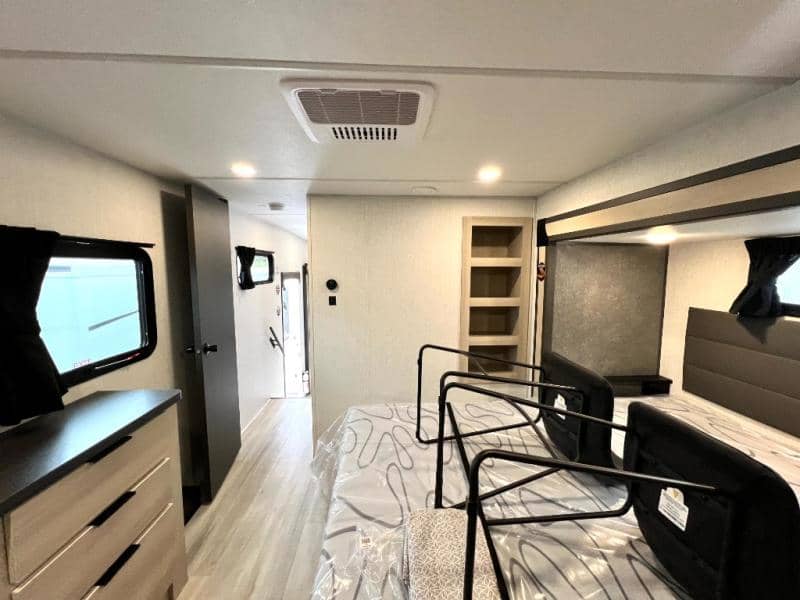 2025 Forest River 2025 Forest River Wildcat - thumbnail 49