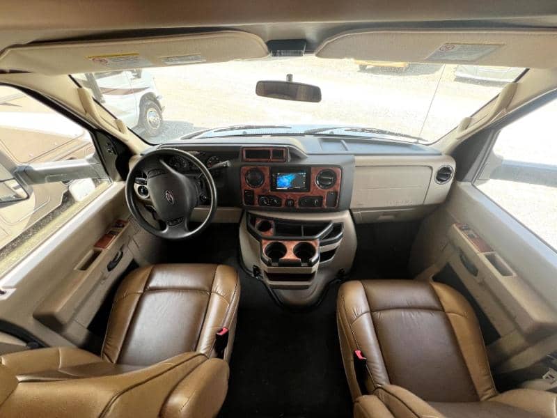 2015 Thor Motor Coach 2015 Thor Motor Coach Chateau - thumbnail 18