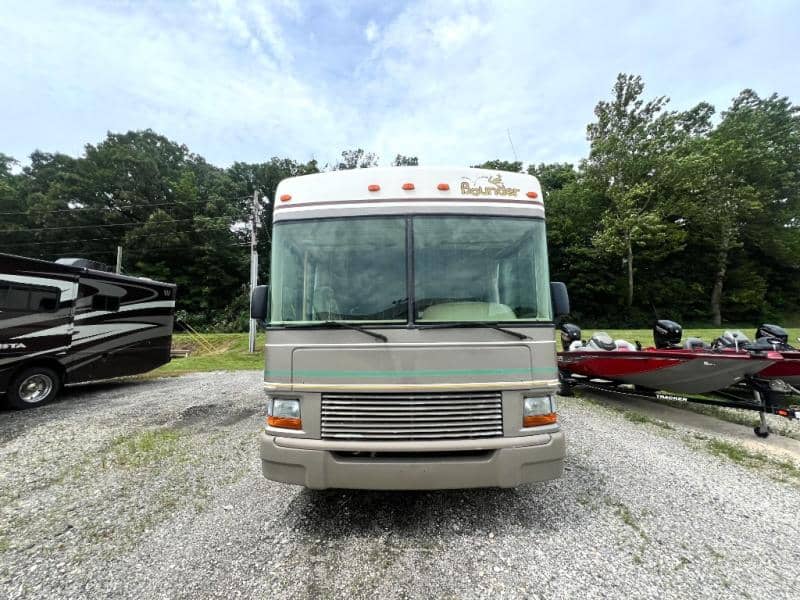 2000 Fleetwood 2000 Fleetwood Bounder - thumbnail 3