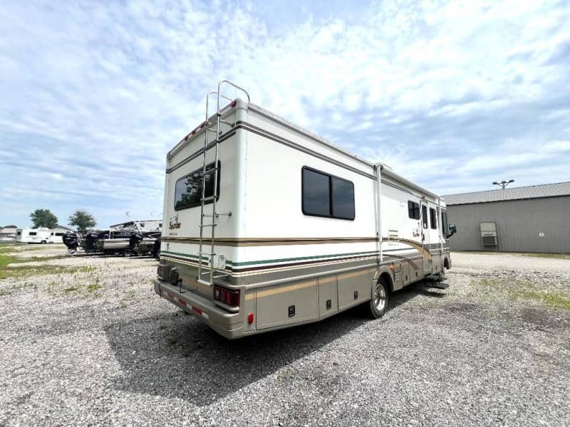 2000 Fleetwood 2000 Fleetwood Bounder - thumbnail 6