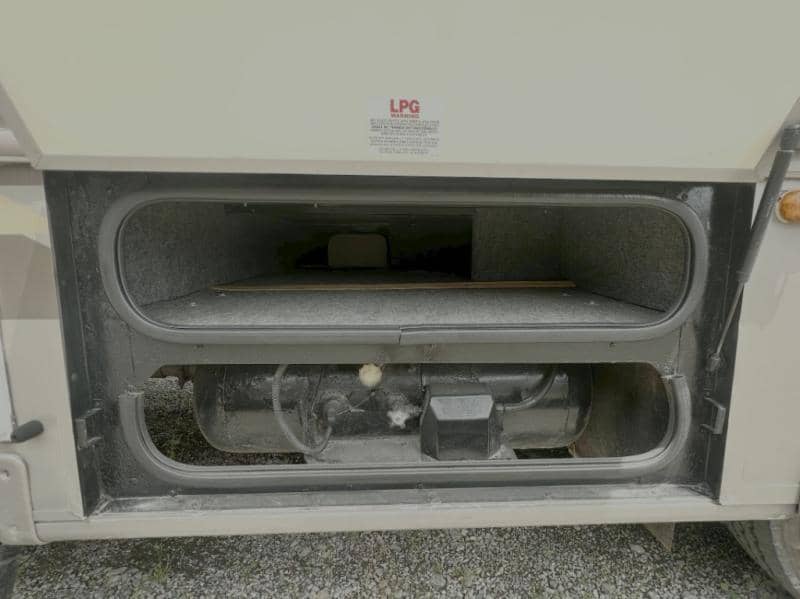 2000 Fleetwood 2000 Fleetwood Bounder - thumbnail 8