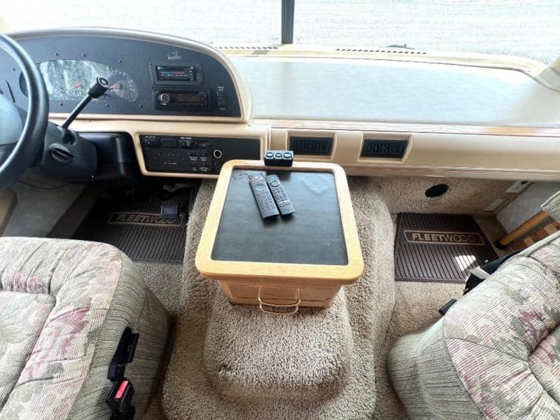 2000 Fleetwood 2000 Fleetwood Bounder - thumbnail 17