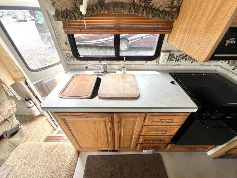 2000 Fleetwood 2000 Fleetwood Bounder - thumbnail 32