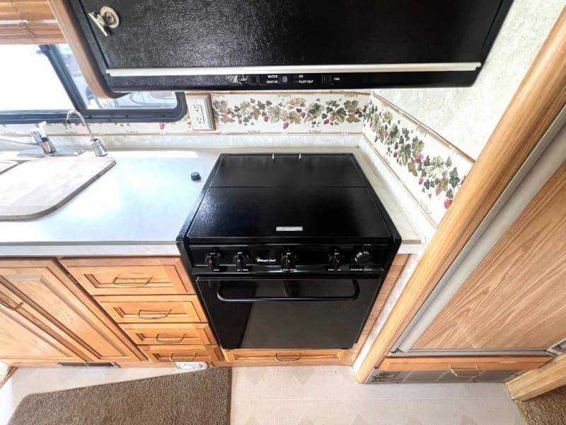 2000 Fleetwood 2000 Fleetwood Bounder - thumbnail 37