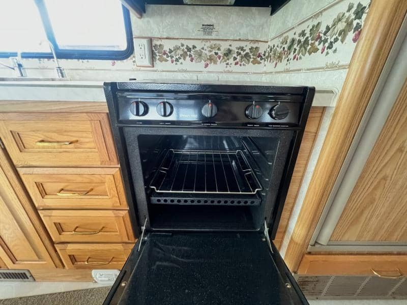 2000 Fleetwood 2000 Fleetwood Bounder - thumbnail 40