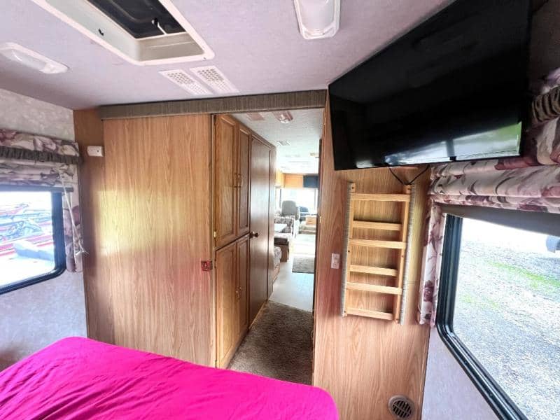 2000 Fleetwood 2000 Fleetwood Bounder - thumbnail 51