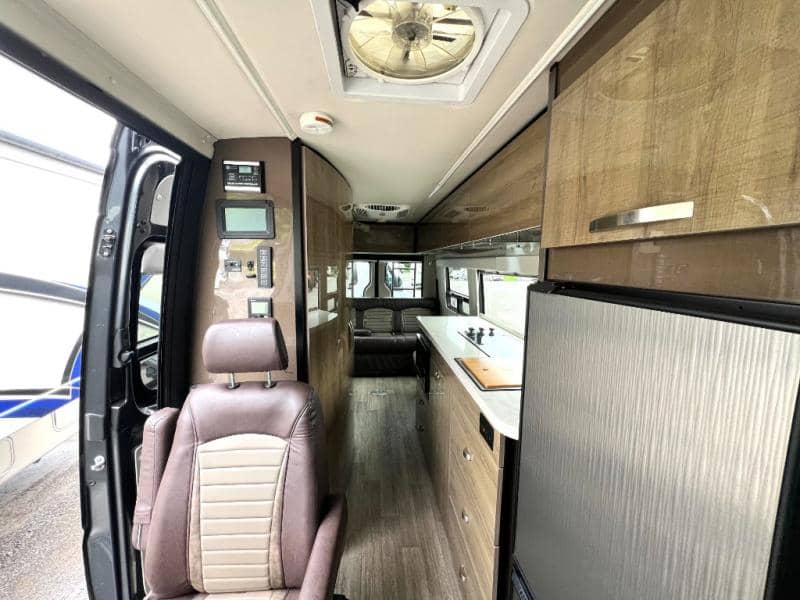 2019 Winnebago 2019 Winnebago Era - thumbnail 18