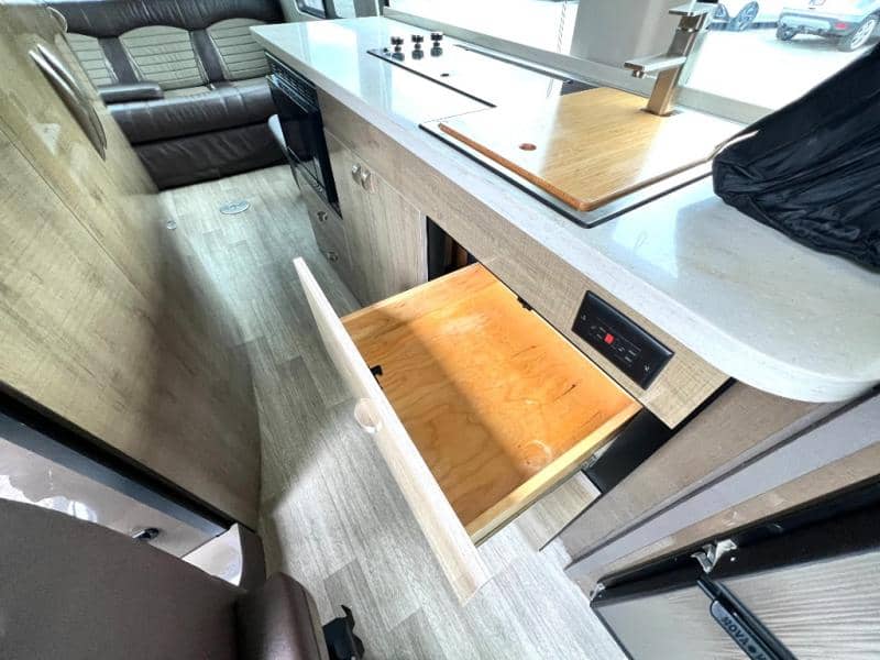 2019 Winnebago 2019 Winnebago Era - thumbnail 21