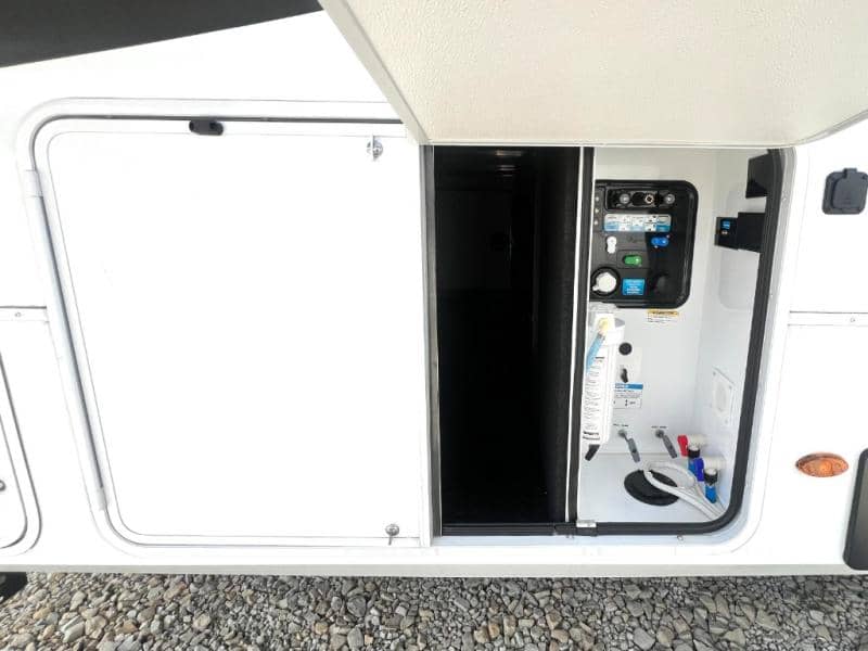 2024 Grand Design 2024 Grand Design Solitude - thumbnail 13