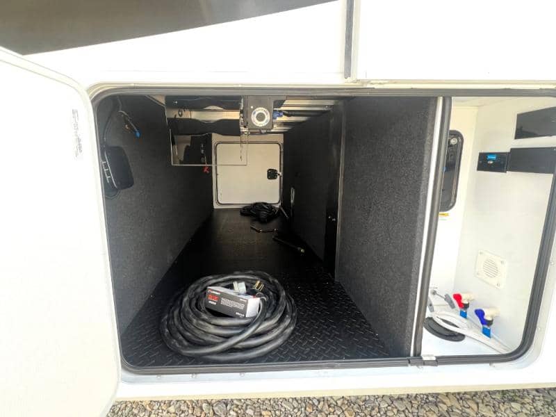 2024 Grand Design 2024 Grand Design Solitude - thumbnail 14