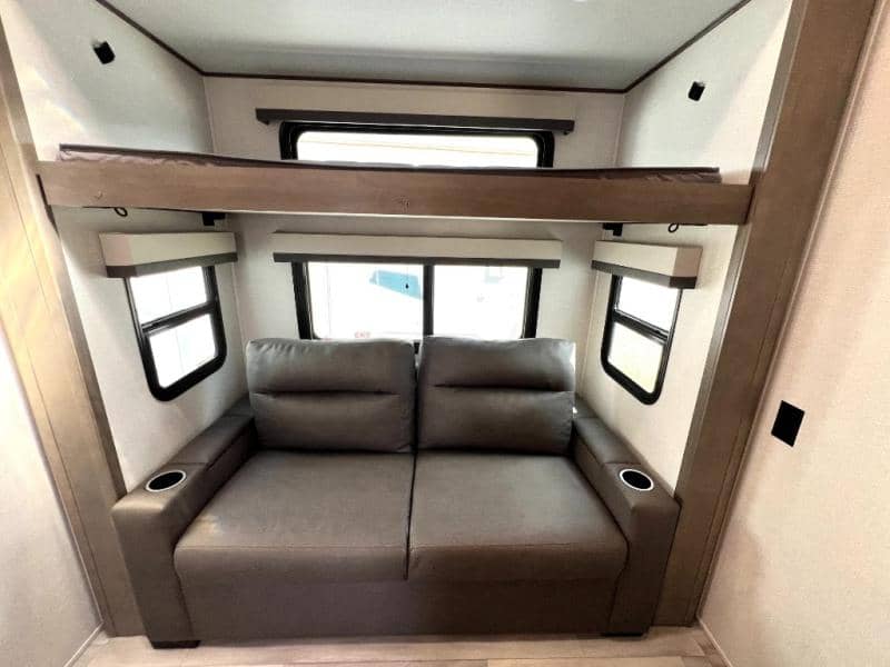 2024 Grand Design 2024 Grand Design Solitude - thumbnail 39