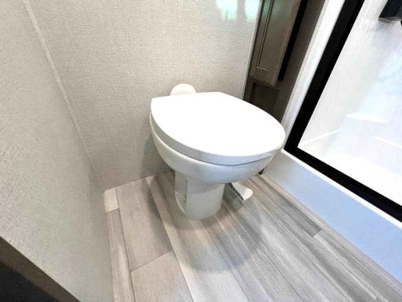 2024 Grand Design 2024 Grand Design Solitude - thumbnail 49