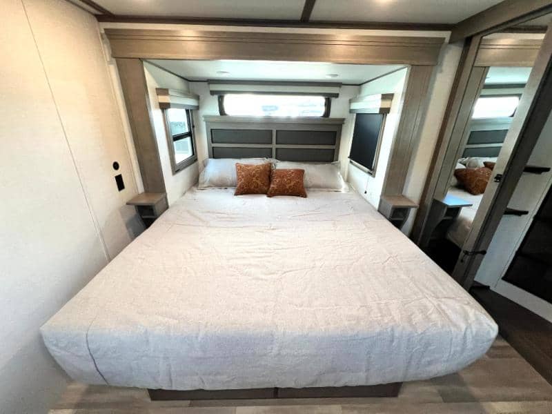 2024 Grand Design 2024 Grand Design Solitude - thumbnail 51