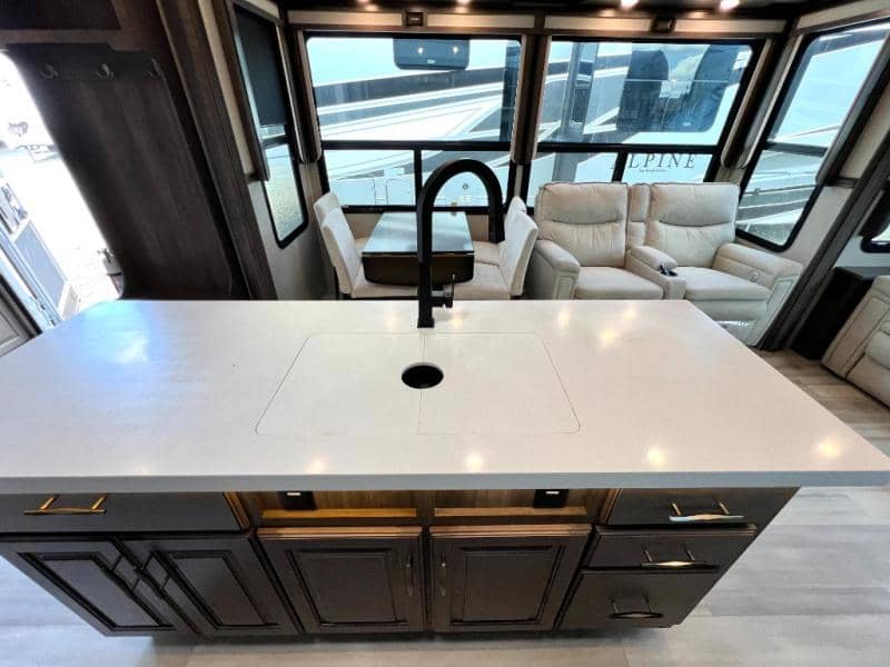 2022 Grand Design 2022 Grand Design Solitude - thumbnail 28