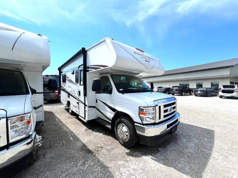 2026 Coachmen 2026 Coachmen Leprechaun - thumbnail 6