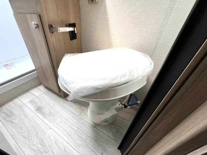 2026 Coachmen 2026 Coachmen Leprechaun - thumbnail 41