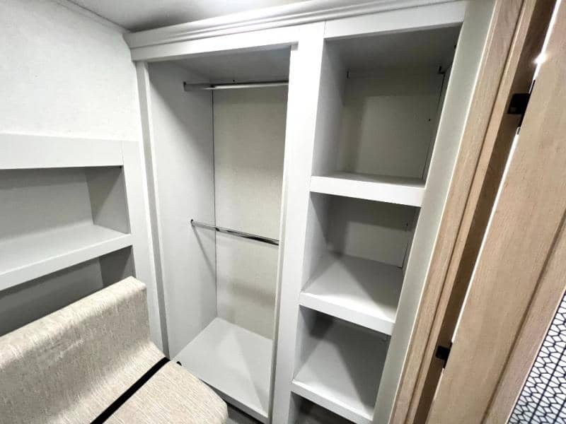 2026 Forest River 2026 Forest River Sierra - thumbnail 4