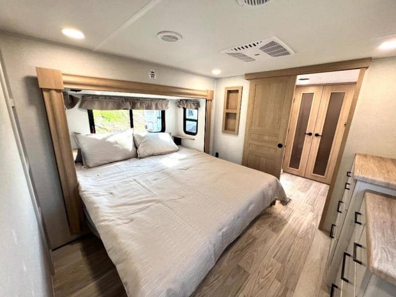 2026 Forest River 2026 Forest River Sierra - thumbnail 39