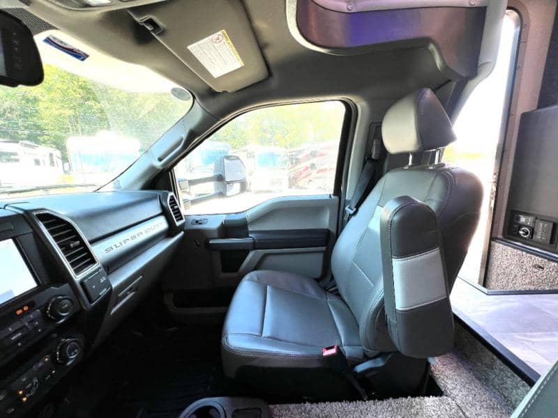 2024 Thor Motor Coach 2024 Thor Motor Coach Omni - thumbnail 27