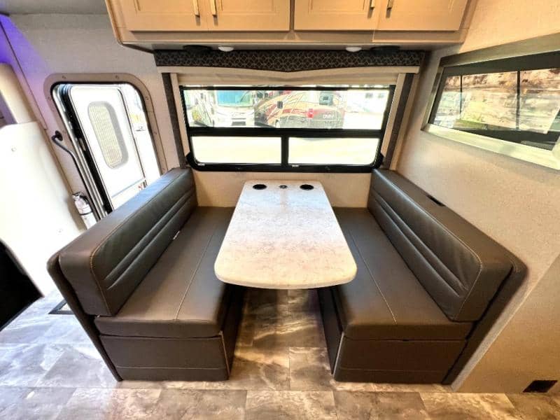 2024 Thor Motor Coach 2024 Thor Motor Coach Omni - thumbnail 34