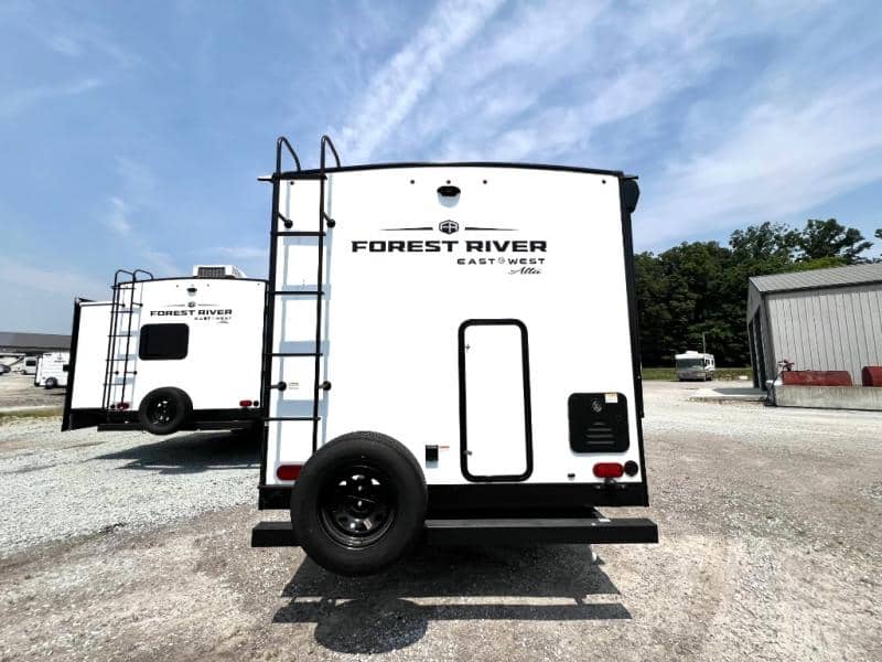 2026 East to West 2026 East to West Alta - thumbnail 10