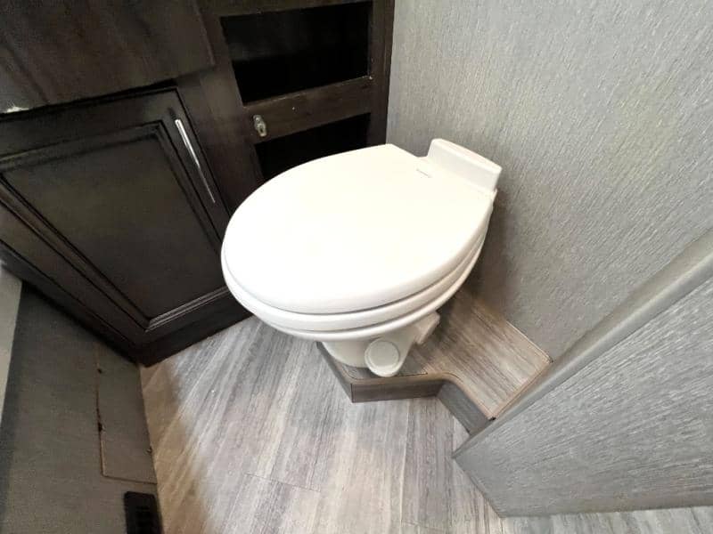 2023 Holiday Rambler 2023 Holiday Rambler Invicta - thumbnail 48